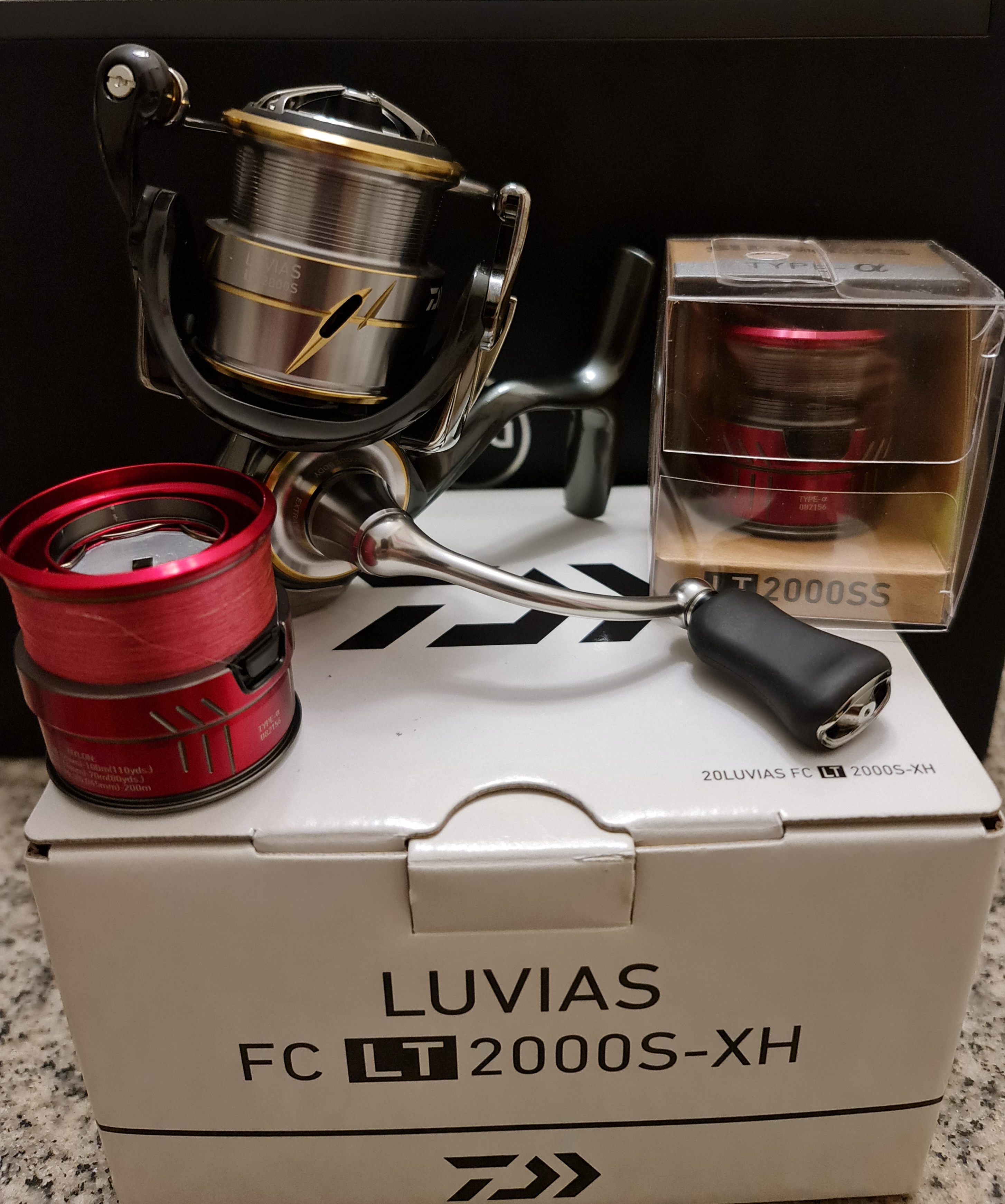 Daiwa Luvias FC LT2000S-XH (MIJ) with 2 free extra spools