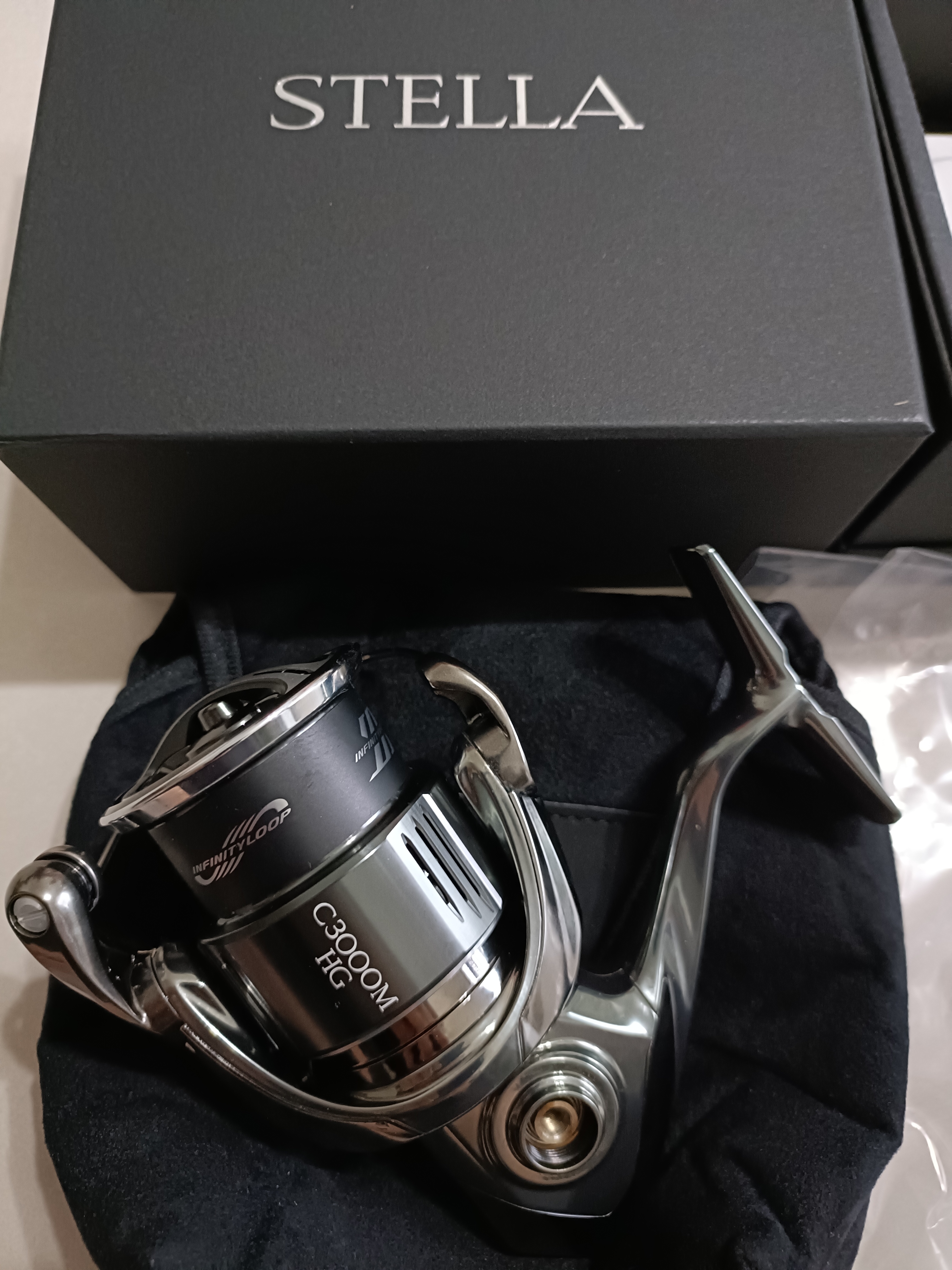 Shimano Stella C3000MHG 2022