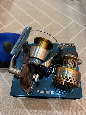 WTS: Shimano Stella SW10000HG (Green Stella with extra spool)