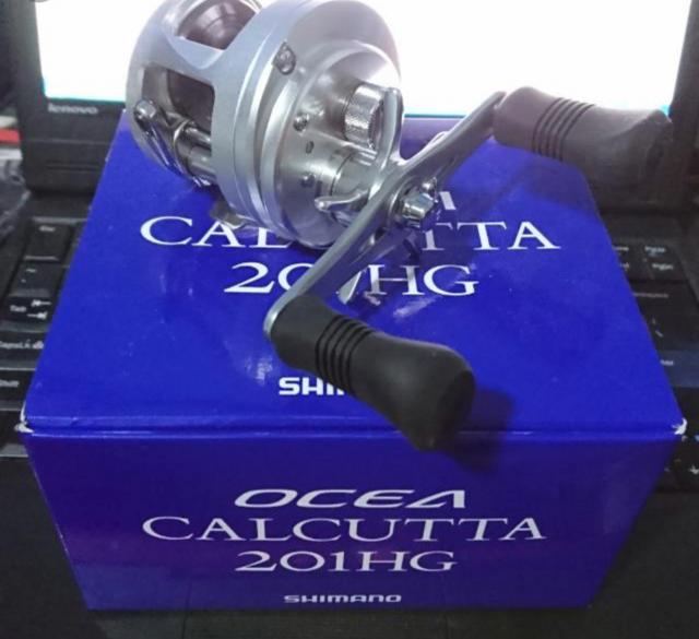 Shimano 11 Ocea Calcutta 200 HG Right Handed Bait Casting Reel Used with  Box F/S